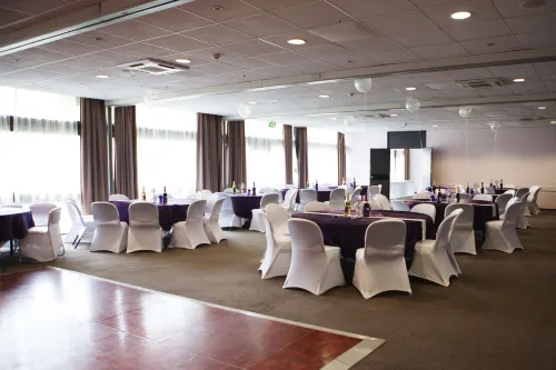 Campanile Bradford Dining Photos