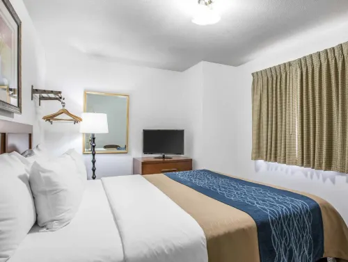 Quality Inn Yosemite Valley Gateway Photos