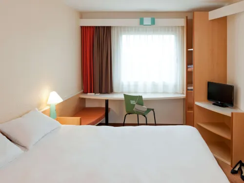 Ibis Hotel Alicante Photos