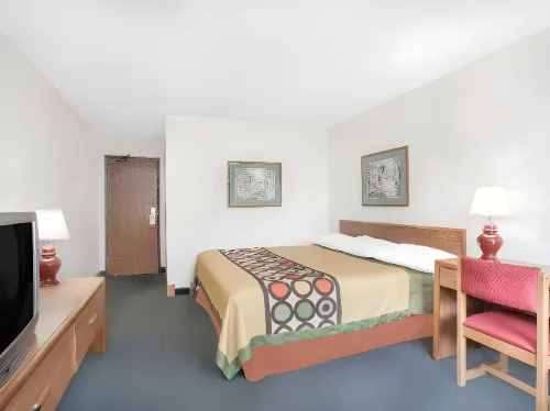 Super 8 by Wyndham Queensbury Glens Falls/Lake George Area Photos