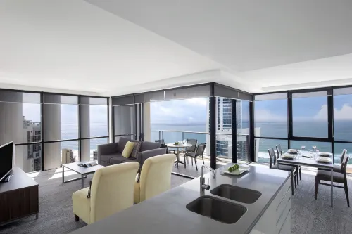 Mantra Circle on Cavill Surfers Paradise Photos