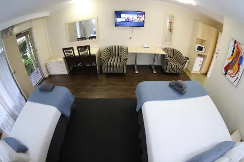 Sleepy Hill Motor Inn Photos