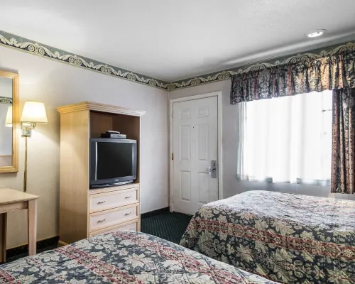 Rodeway Inn Monterey Near Fairgrounds Photos