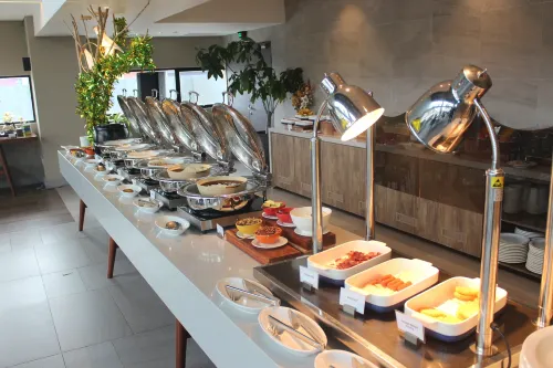 Jinhold Hotel & Serviced Apartment Miri Restauration Photos