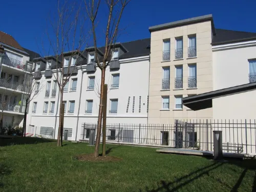 Hôtel ibis Etampes Extérieur Photos