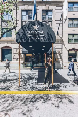 70 Park Avenue Hotel Exterior Photos