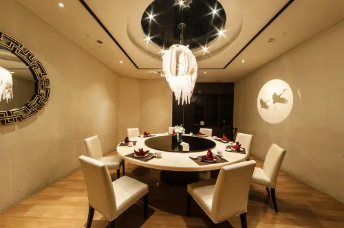 The Riverside Hotel Dining Photos