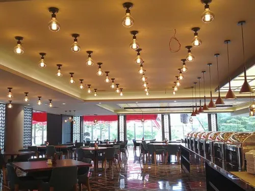 M Hotel Danok Makanan Photos