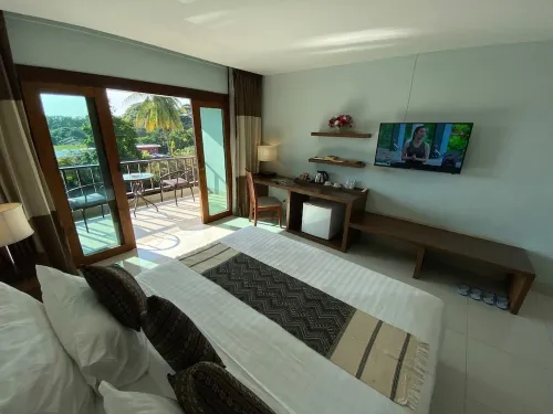 Siam Triangle Hotel Photos