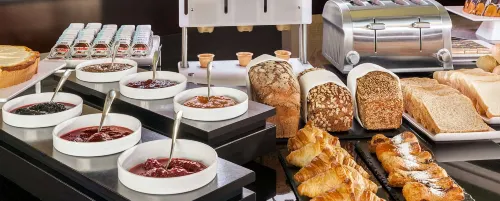 NH Wien Belvedere Dining Photos