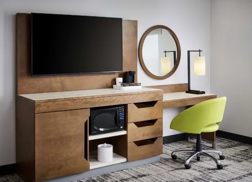 Hampton Inn and Suites by Hilton Windsor Photos