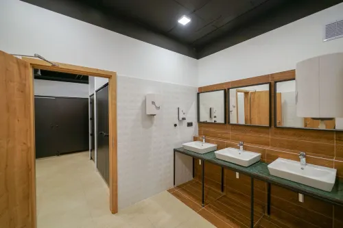 Chors Like a Hotel - Hostel Rooms Photos