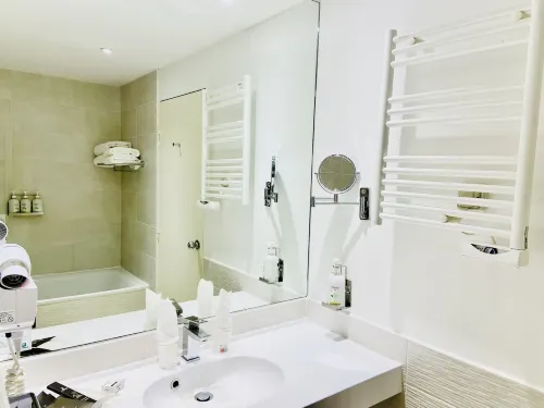 Holiday Inn Calais Coquelles Chambres Photos