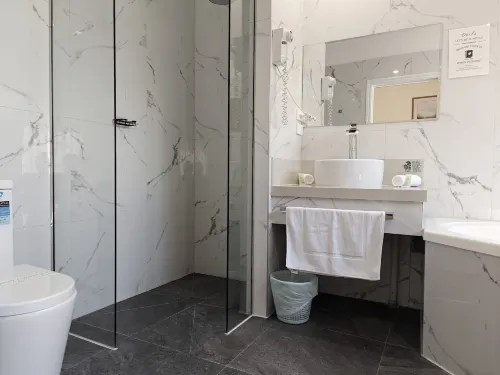 St Georges Motor Inn Rooms Photos