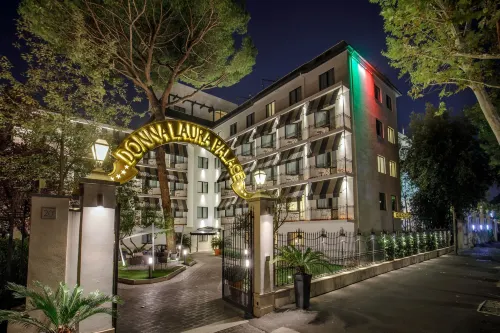 Donna Laura Palace Roma Exterior Photos
