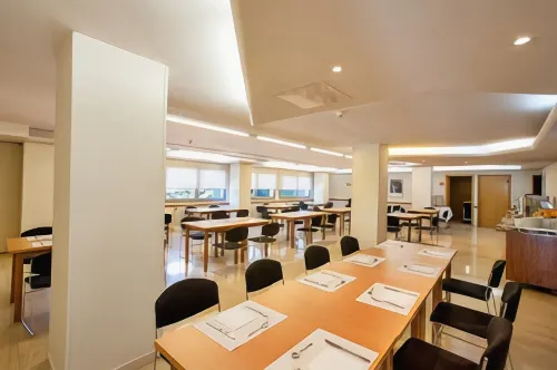 B&B HOTEL Barcelona Mollet Porta de Gallecs Spisning Photos