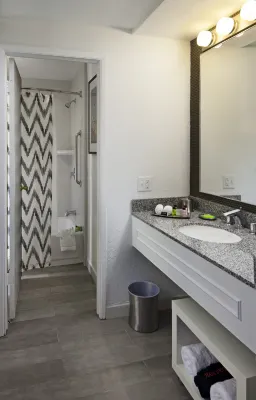 Inn at Venice Beach Photos