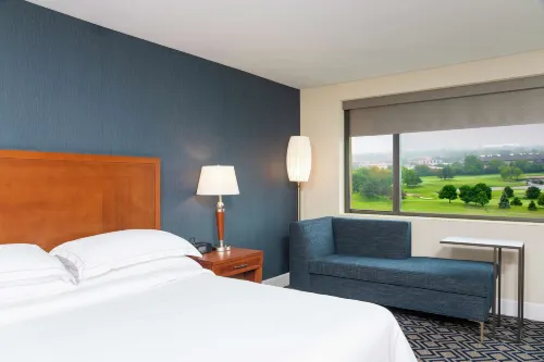 Hilton Chicago Oak Brook Hills Resort & Conference Center Rooms Photos