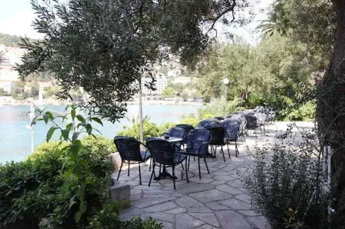 Hotel Vis Extérieur Photos