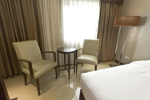 Mandarin Plaza Hotel Rooms Photos