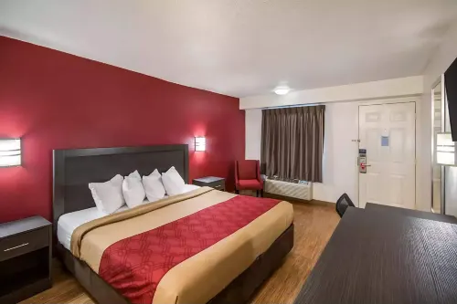 Days Inn by Wyndham Charleston WV Photos