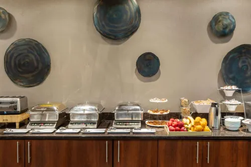 Cambria Hotel Plano - Frisco Ristorazione Photos
