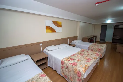 Hotel Golden Park Curitiba by Nacional Inn Camere Photos