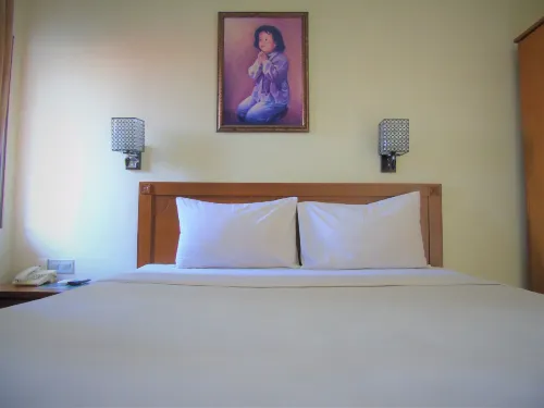 Pia Hotel Cirebon Photos