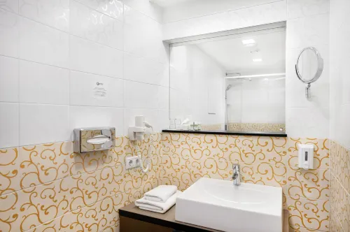 Corso Hotel Pécs Rooms Photos