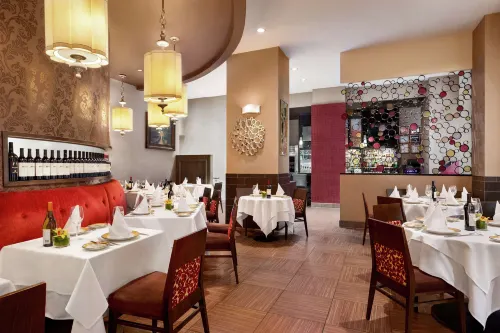 DoubleTree by Hilton New York Downtown Ristorazione Photos