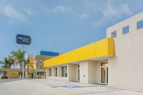 City Express by Marriott Queretaro Chambres Photos