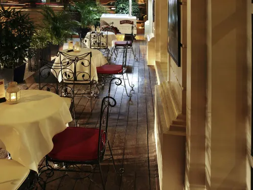 Mercure Hanoi la Gare Dining Photos