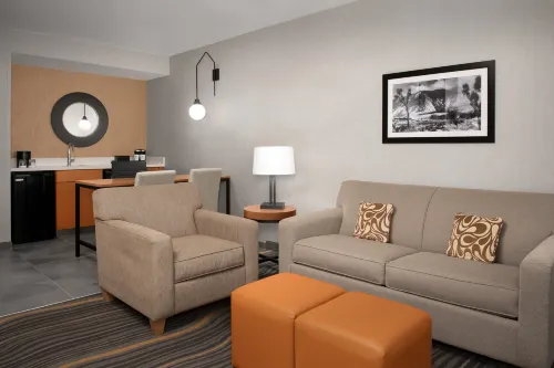 Embassy Suites by Hilton la Quinta Hotel & Spa Rooms Photos
