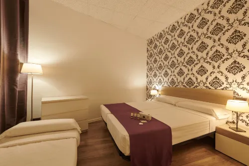 Hostal Mayerling Centro Rooms Photos