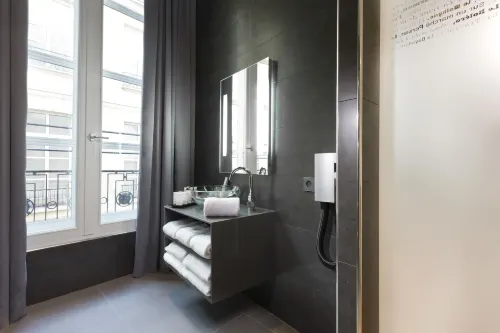 Lyric Hotel Paris Opera Rooms Photos