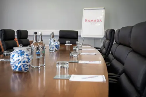 Ramada by Wyndham Belfast City Centre Espaces Affaires Photos