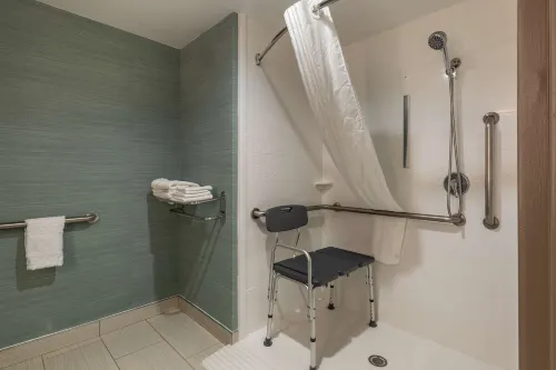 Best Western Plus New Englander Rooms Photos
