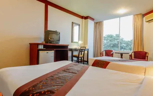 Beverly Hill Park Hotel Rooms Photos
