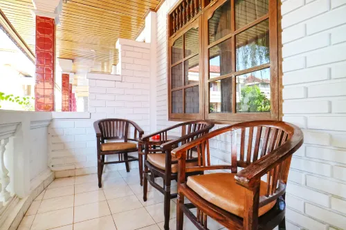 Palm Garden Kuta Area Publik Photos