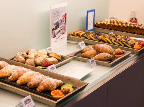 Best Western Plus Hotel Farnese Dining Photos