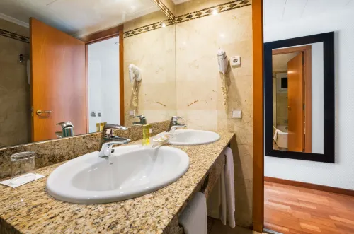 Exe Cristal Palace Rooms Photos