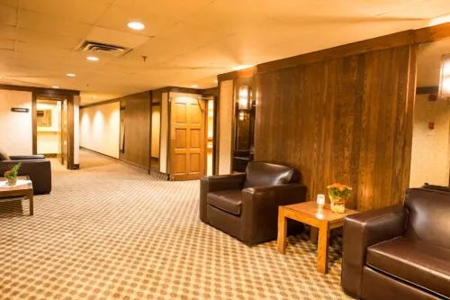 Assiniboine Gordon Inn on the Park Public Areas Photos