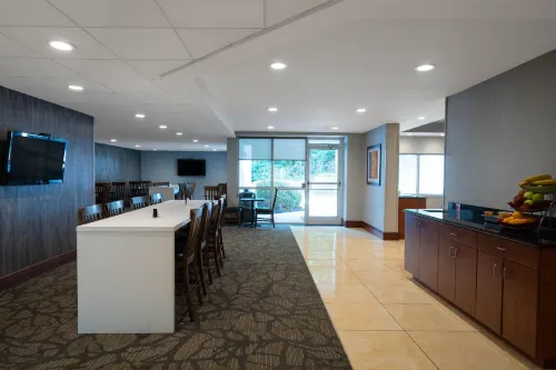 Wingate by Wyndham Fletcher at Asheville Airport Dining Photos