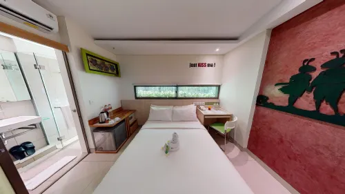 Grandmas Plus Hotel Legian Kamar Photos