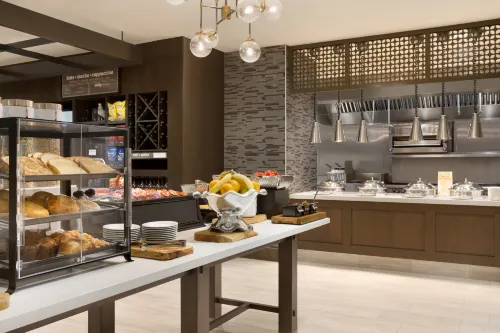Hilton Garden Inn Lompoc Dining Photos