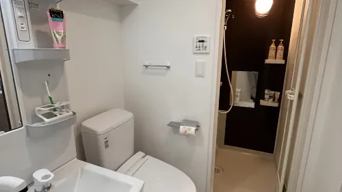 R Guest House Kamar Photos