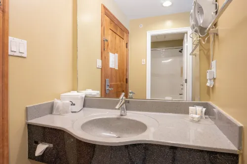 Days Inn by Wyndham Surrey Camere Photos