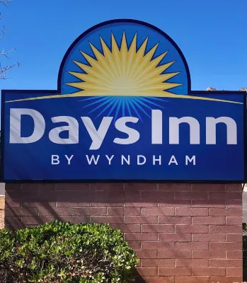 Days Inn by Wyndham Bakersfield À proximité de l'hôtel Photos