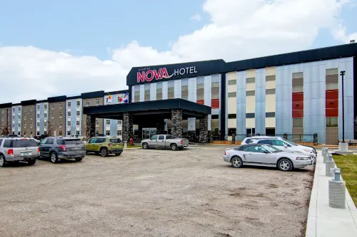Chateau Nova Yellowknife Extérieur Photos