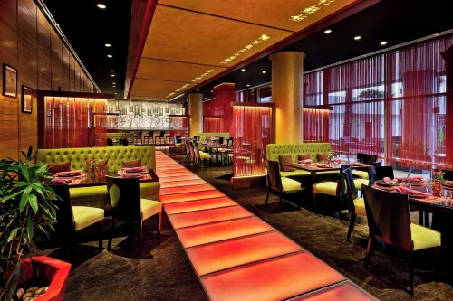 Le Meridien Cairo Airport Dining Photos